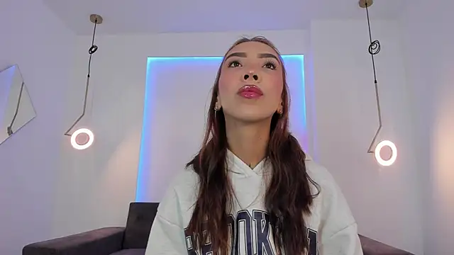 tinymoon- online show from February 11, 2025, 10:47 am