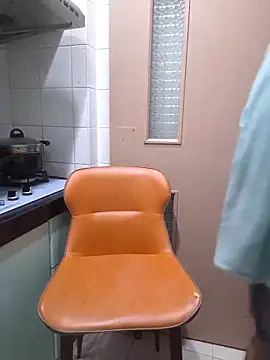 Snapshot of LenaShow chatting on March 13, 2026, 12:32 pm LenaShow online show from March 13, 2026, 12:32 pm