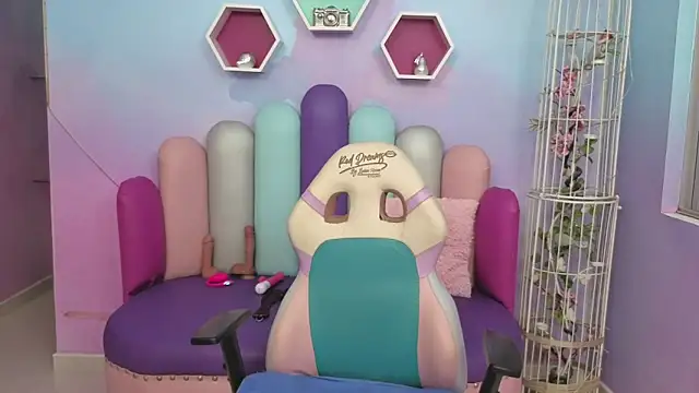 Snapshot of LYA_SWEETX chatting on March 5, 2026, 2:41 am LYA SWEETX online show from March 5, 2026, 2:41 am