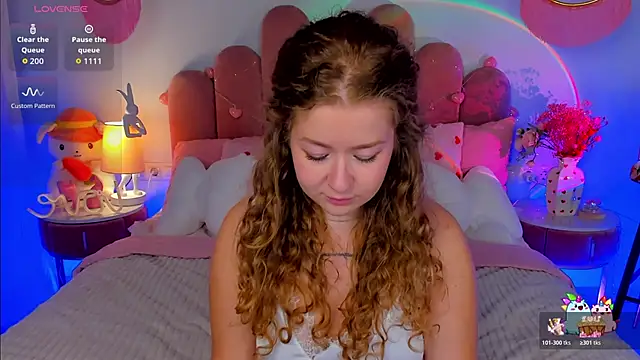 Snapshot of CassieRide chatting on February 27, 2026, 1:33 pm CassieRide online show from February 27, 2026, 1:33 pm