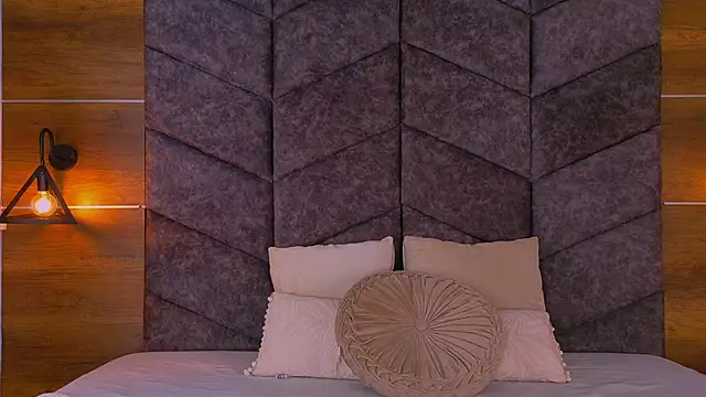 AmyPalmmer online show from November 13, 2025, 11:47 am