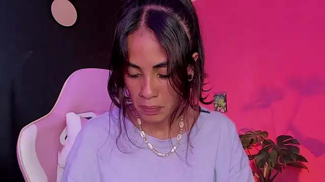 Snapshot of Juanadearco5 chatting on March 6, 2025, 5:33 pm Juanadearco5 online show from March 6, 2025, 5:33 pm