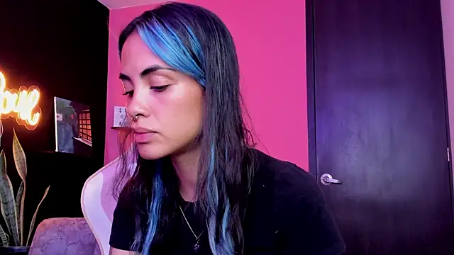 Snapshot of Juanadearco5 chatting on October 9, 2025, 3:34 pm Juanadearco5 online show from October 9, 2025, 3:34 pm