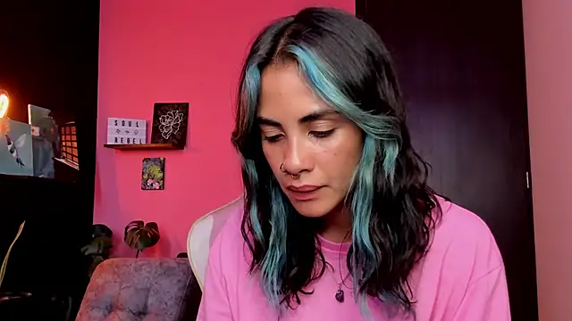 Snapshot of Juanadearco5 chatting on September 26, 2025, 9:43 pm Juanadearco5 online show from September 26, 2025, 9:43 pm