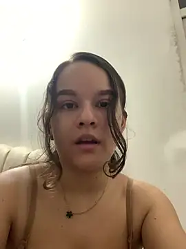 Snapshot of Sophie_milk chatting on March 23, 2025, 2:37 am Sophie milk online show from March 23, 2025, 2:37 am