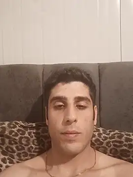 arenn1997 online show from June 19, 2026, 12:27 am