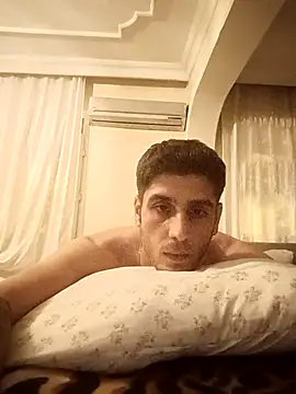 arenn1997 online show from October 29, 2025, 12:09 am