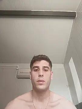 arenn1997 online show from July 16, 2026, 12:35 pm
