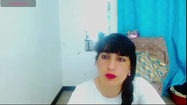 Snapshot of cristina_connor chatting on November 21, 2025, 3:16 am cristina connor online show from November 21, 2025, 3:16 am