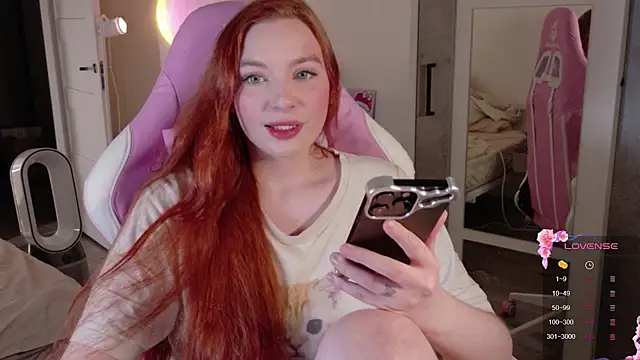 Snapshot of cinnabon_girls chatting on February 20, 2026, 8:55 pm cinnabon girls online show from February 20, 2026, 8:55 pm