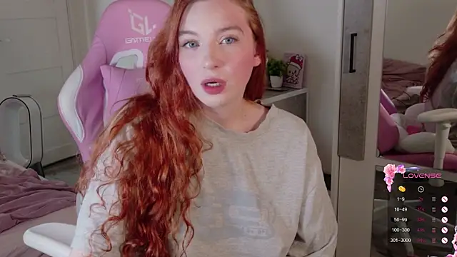 Snapshot of cinnabon_girls chatting on February 12, 2026, 5:34 pm cinnabon girls online show from February 12, 2026, 5:34 pm