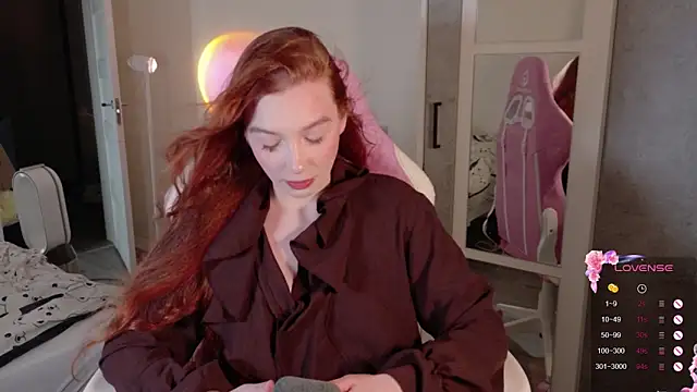 Snapshot of cinnabon_girls chatting on January 18, 2026, 5:16 pm cinnabon girls online show from January 18, 2026, 5:16 pm