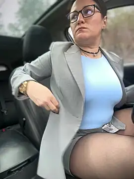 ZhenjaPoledance online show from April 18, 2026, 9:55 am