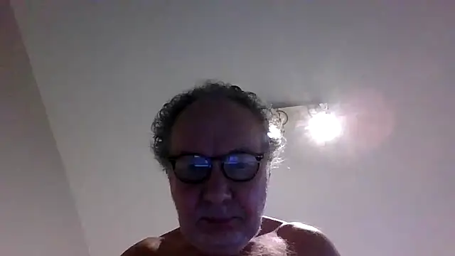 jimmybenido online show from October 19, 2025, 4:32 pm
