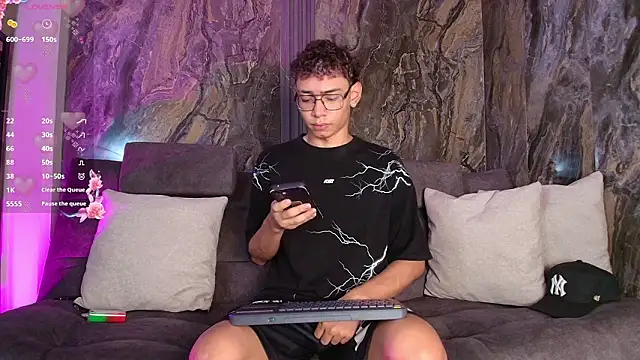 Daviid laidd online show from February 17, 2026, 7:33 pm