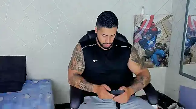 Snapshot of Cristian_Walker chatting on March 19, 2025, 10:33 am Cristian Walker online show from March 19, 2025, 10:33 am