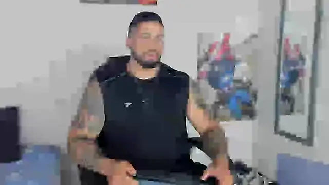 Snapshot of Cristian_Walker chatting on March 14, 2025, 11:34 am Cristian Walker online show from March 14, 2025, 11:34 am