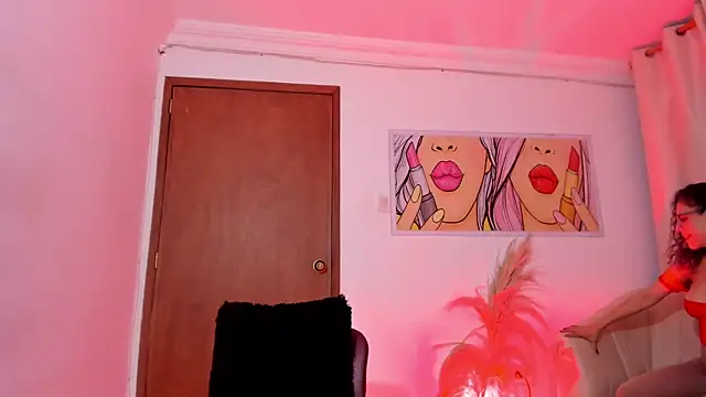 StarMilf online show from June 8, 2026, 12:38 pm