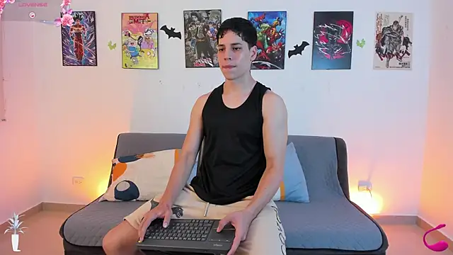 jonathanjoestar  online show from November 9, 2025, 11:42 pm