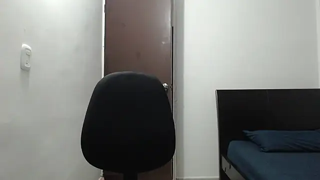 dimitriquiet05 online show from January 8, 2025, 2:57 am