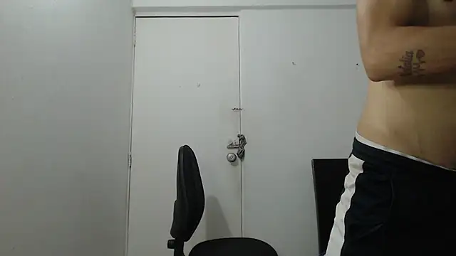 dimitriquiet05 online show from December 2, 2024, 8:26 am