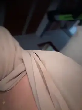 Snapshot of lalilamassu1 chatting on February 22, 2026, 3:24 pm lalilamassu1 online show from February 22, 2026, 3:24 pm