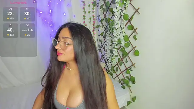 zara41 online show from June 24, 2026, 7:33 pm