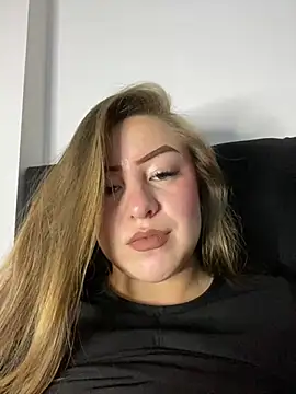 Snapshot of cheryl_cc chatting on January 25, 2025, 8:42 pm cheryl cc online show from January 25, 2025, 8:42 pm