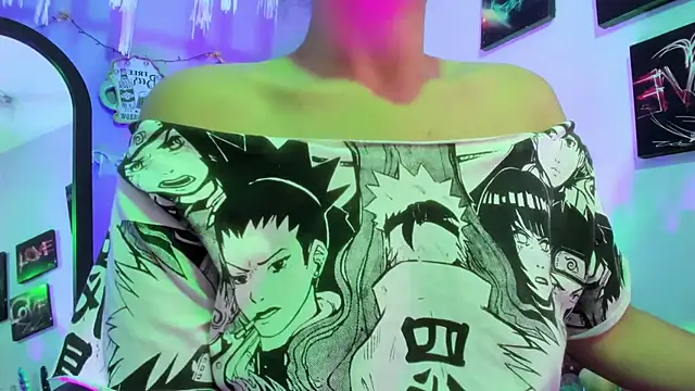 kuromi69 online show from February 1, 2026, 4:11 am