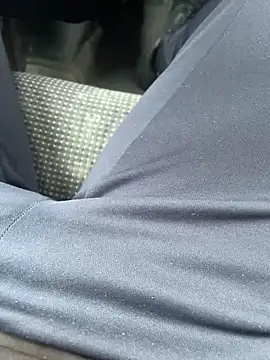 Snapshot of dimitriei chatting on March 31, 2026, 7:10 am dimitriei online show from March 31, 2026, 7:10 am