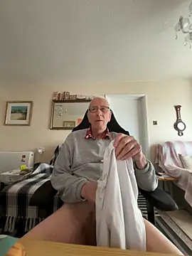 cutaboverest online show from March 29, 2026, 3:02 pm