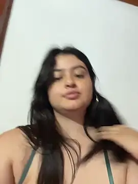 Snapshot of Stephania_18 chatting on October 11, 2025, 4:57 am Stephania 18 online show from October 11, 2025, 4:57 am