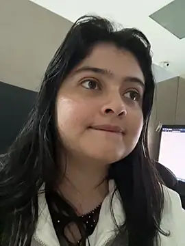 Snapshot of Stephania_18 chatting on January 28, 2025, 12:15 am Stephania 18 online show from January 28, 2025, 12:15 am