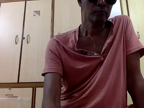 Lookin4Kinky Partner online show from November 18, 2025, 4:49 am