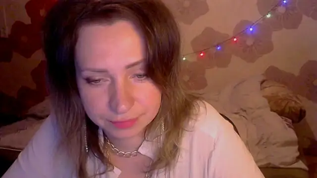 Queen Daenerys online show from November 11, 2025, 7:30 pm