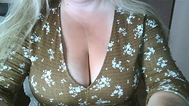 yourmarisexy online show from July 20, 2026, 10:39 am