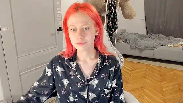 Snapshot of Silly__Milly chatting on February 3, 2025, 2:45 pm Silly  Milly online show from February 3, 2025, 2:45 pm