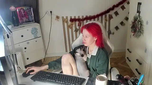 Silly  Milly online show from December 21, 2025, 4:08 pm