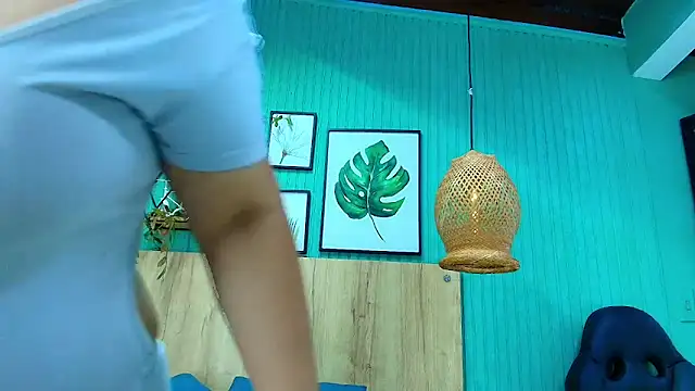 Snapshot of george_jonnes chatting on April 2, 2026, 9:27 am george jonnes online show from April 2, 2026, 9:27 am