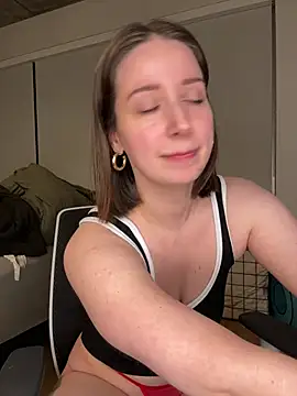 nerdynina online show from January 4, 2025, 12:37 am