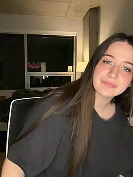 nerdynina online show from June 20, 2026, 1:32 am