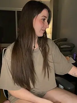 nerdynina online show from June 16, 2026, 2:00 am