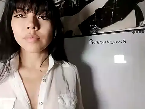 Snapshot of chinanochina chatting on September 18, 2025, 3:20 am chinanochina online show from September 18, 2025, 3:20 am