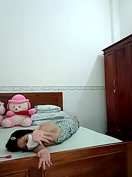    Erin    online show from March 18, 2026, 2:26 am