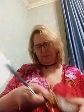 Snapshot of Forest-Lady chatting on December 18, 2025, 1:37 pm Forest-Lady online show from December 18, 2025, 1:37 pm