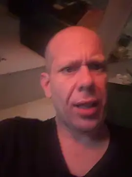 Snapshot of ditchwater chatting on April 14, 2026, 10:20 am ditchwater online show from April 14, 2026, 10:20 am