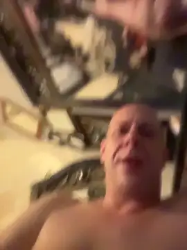 Snapshot of ditchwater chatting on April 13, 2026, 4:27 am ditchwater online show from April 13, 2026, 4:27 am