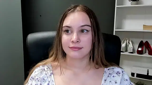 kitty valeria online show from February 28, 2026, 7:57 pm