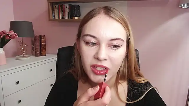 Snapshot of kitty_valeria chatting on December 8, 2024, 8:09 am kitty valeria online show from December 8, 2024, 8:09 am