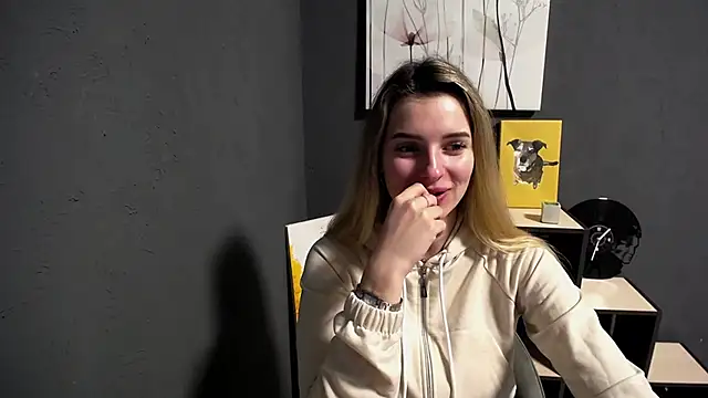 lady olivia  online show from March 14, 2026, 1:50 pm